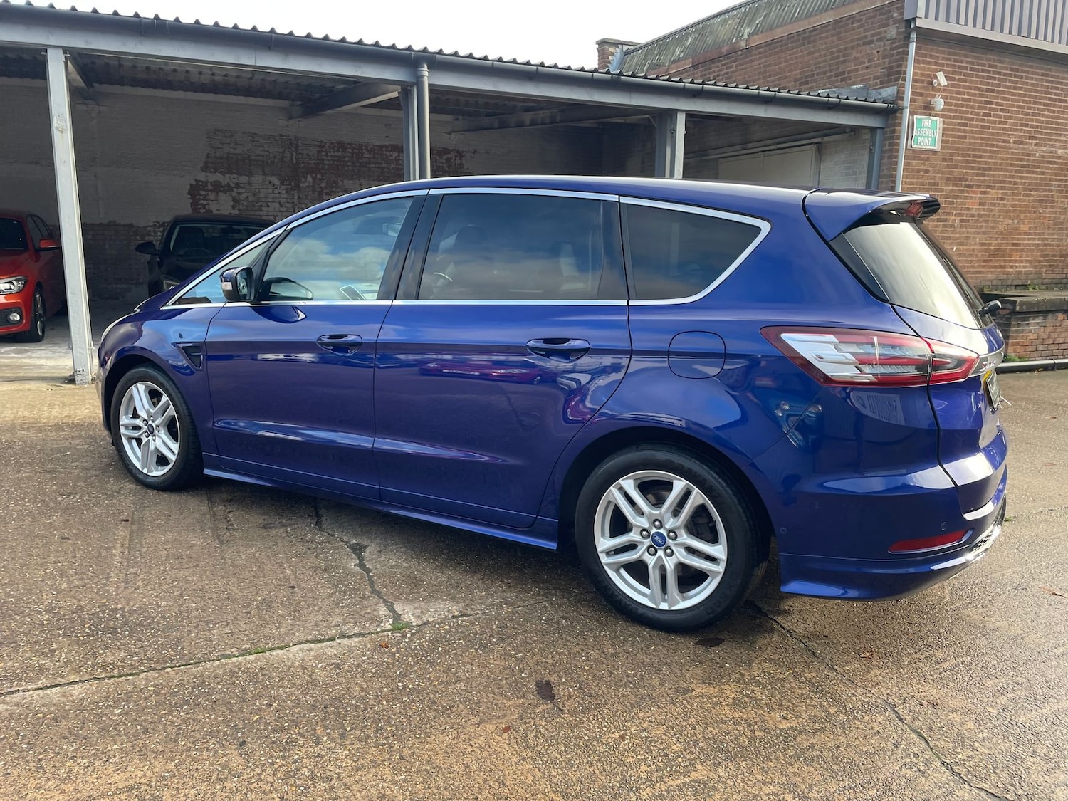 Used Ford S-Max 2017 for sale - 76574951: Photo 64