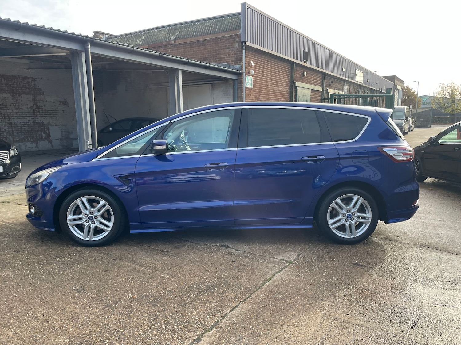 Used Ford S-Max 2017 for sale - 76574951: Photo 68