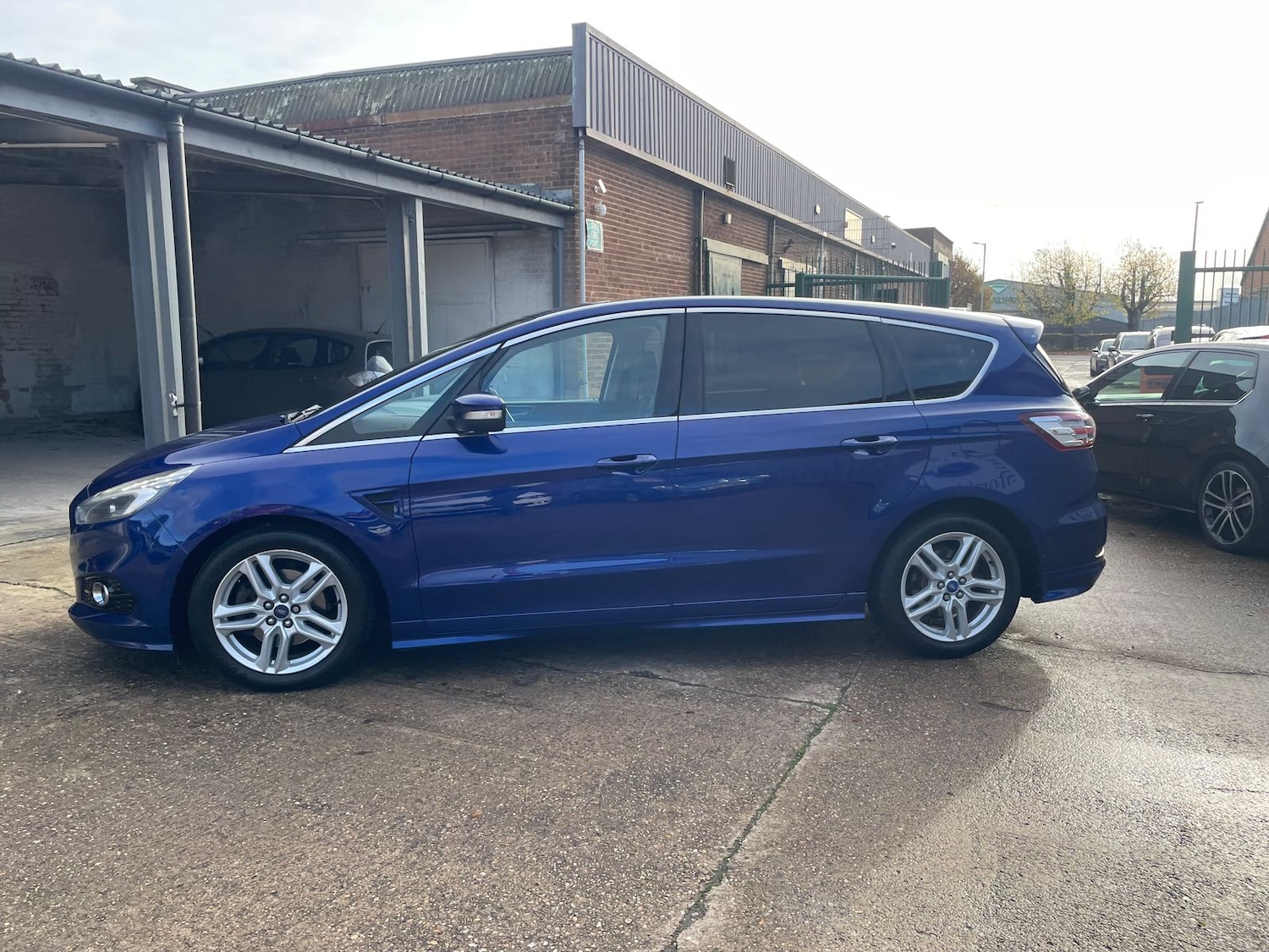 Used Ford S-Max 2017 for sale - 76574951: Photo 69