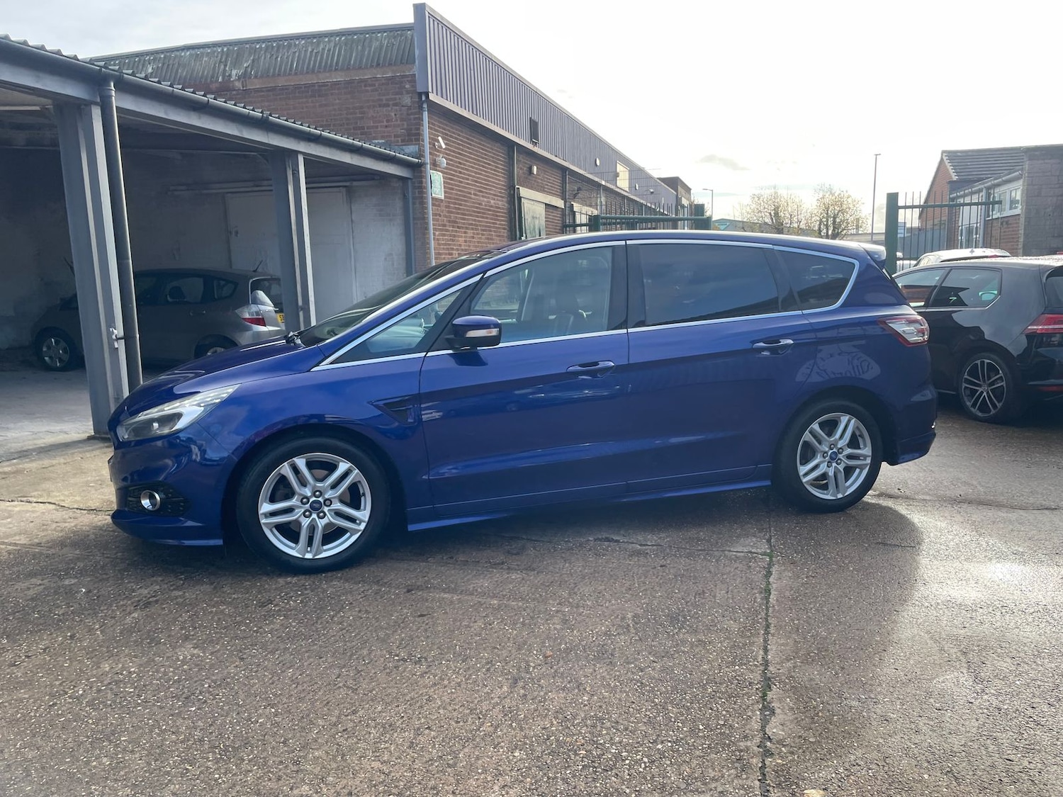Used Ford S-Max 2017 for sale - 76574951: Photo 70