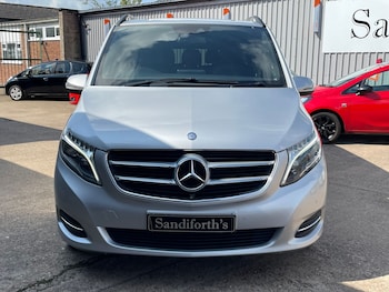 Used Mercedes-Benz V-Class 2016 for sale - 75201449: Photo