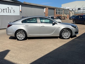 Used Vauxhall Insignia 2015 for sale - 75602763: Photo