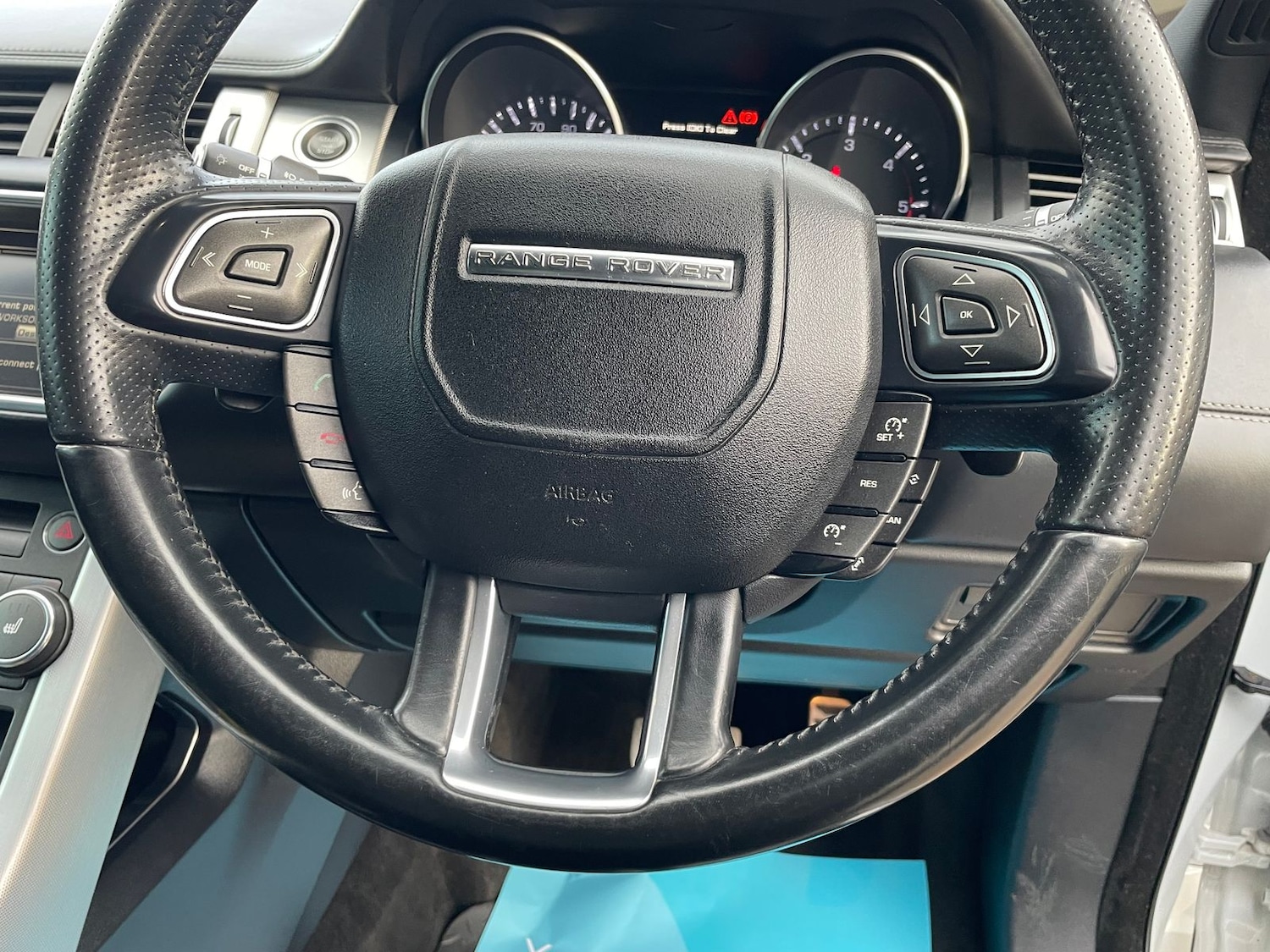 Used Land Rover Range Rover Evoque 2015 for sale - 77158091: Photo 32