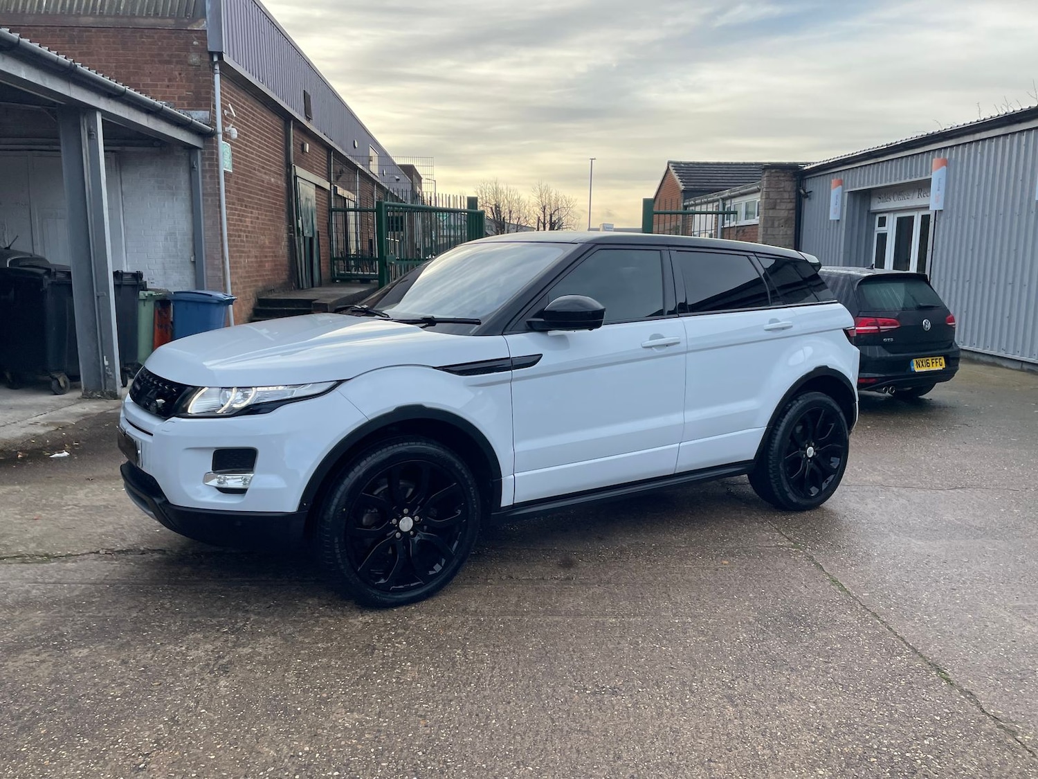 Used Land Rover Range Rover Evoque 2015 for sale - 77158091: Photo 74