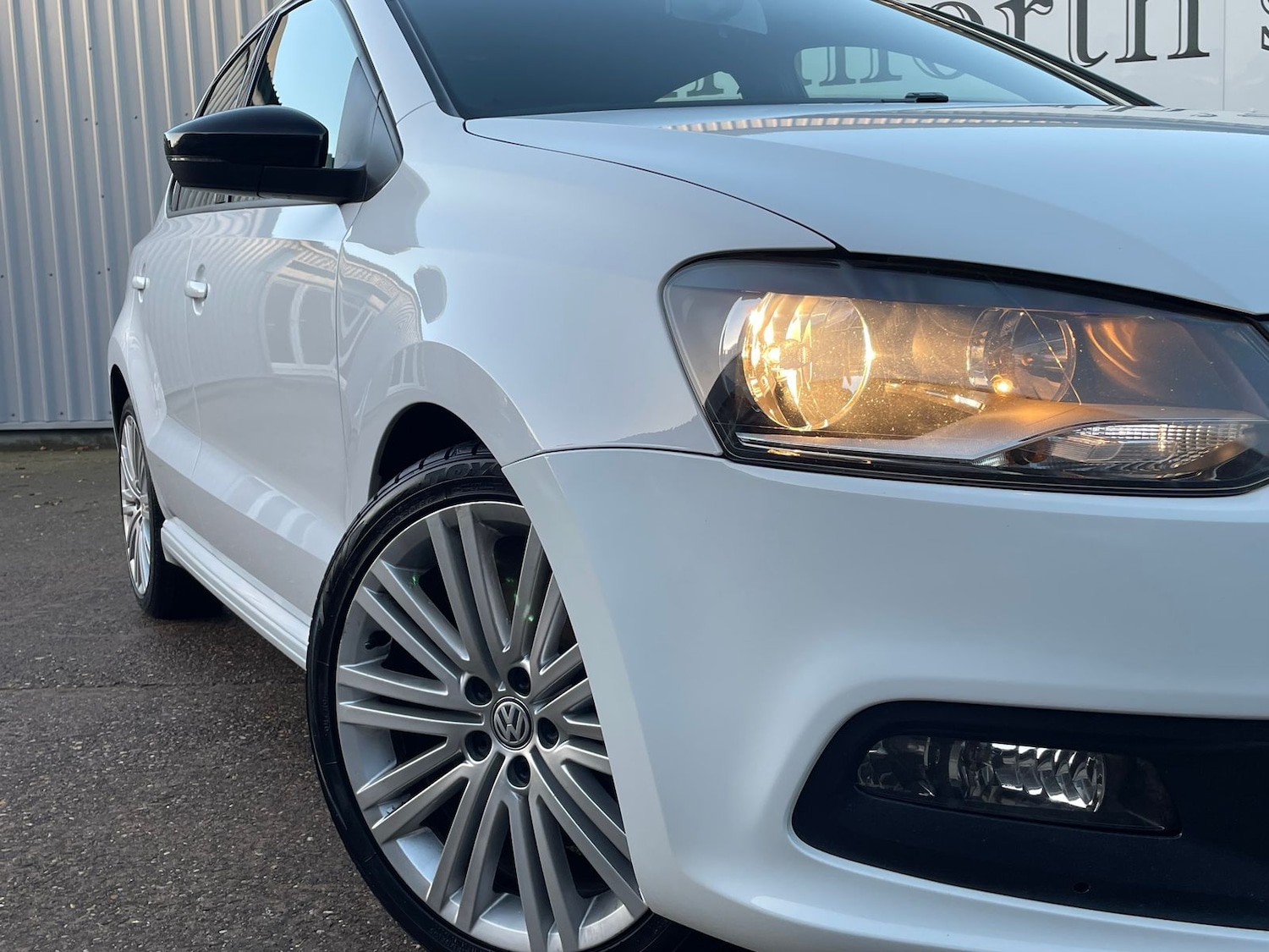 Used Volkswagen Polo 2017 for sale - 76999730: Photo 17