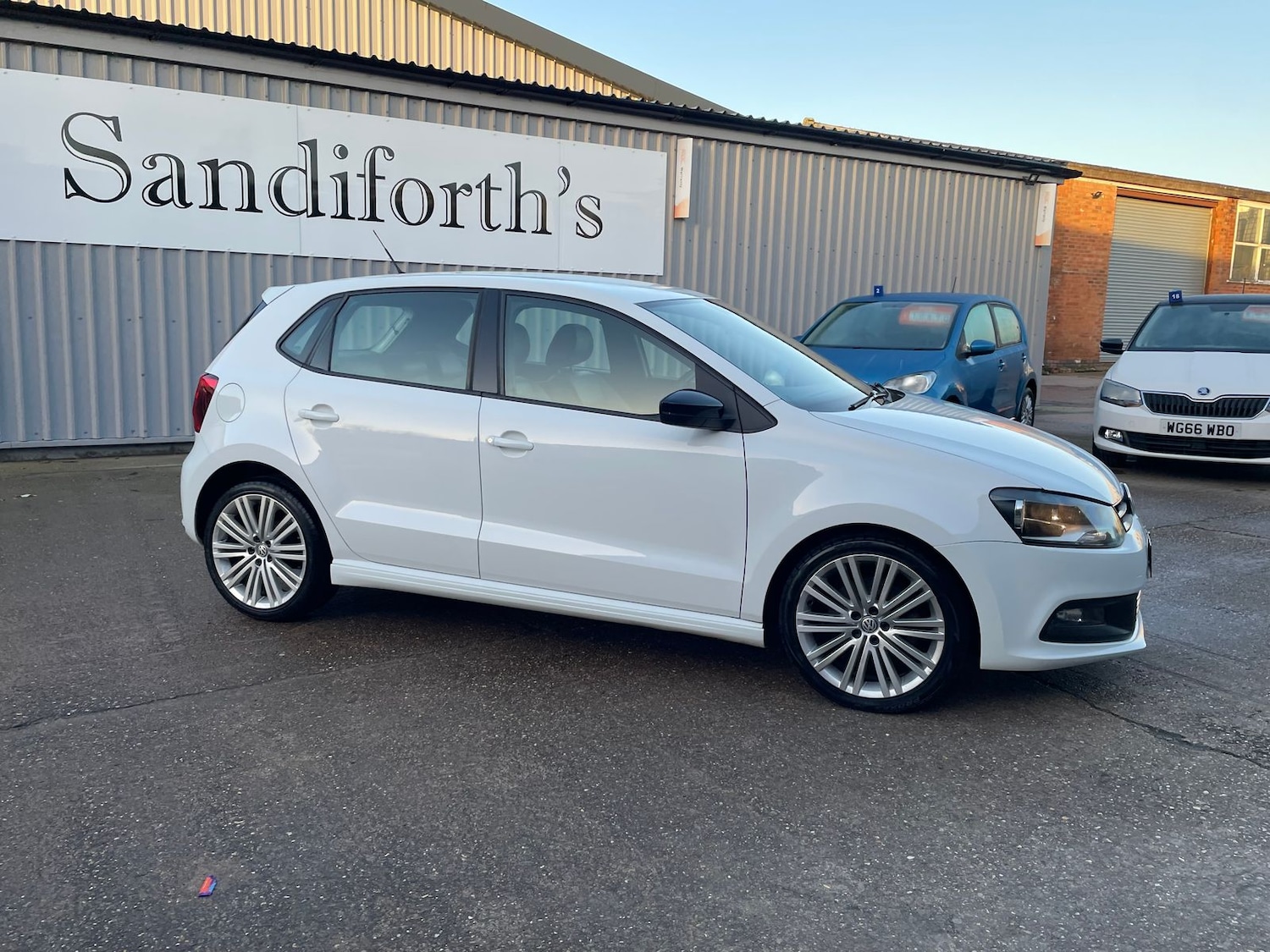 Used Volkswagen Polo 2017 for sale - 76999730: Photo 37