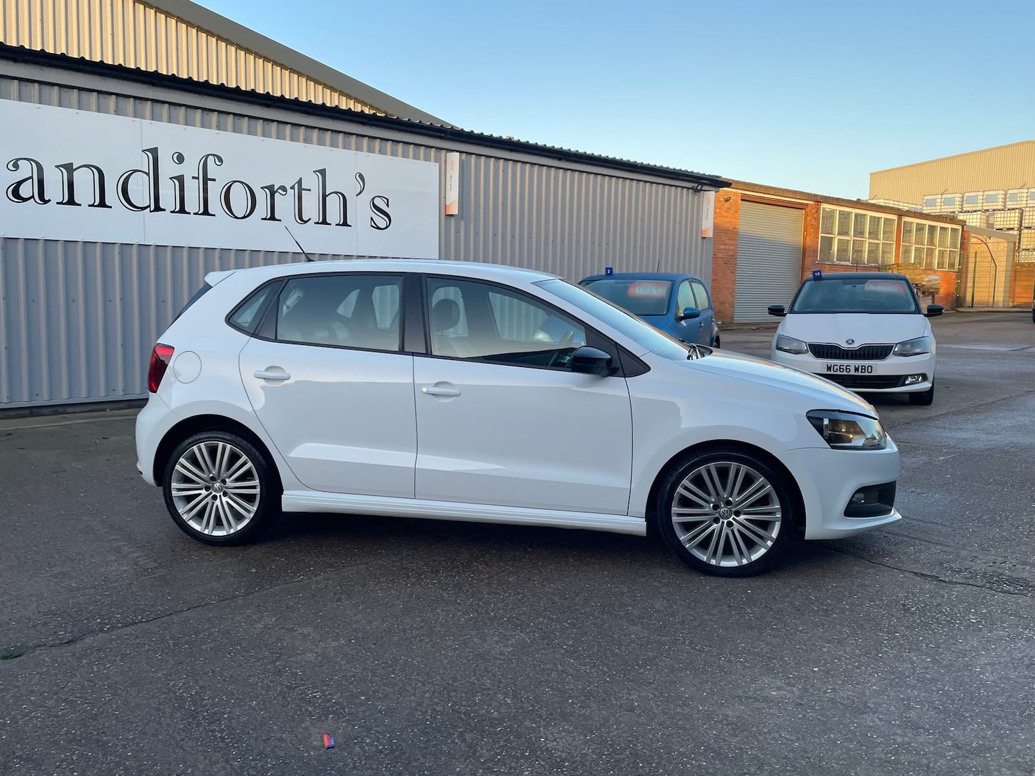 Used Volkswagen Polo 2017 for sale - 76999730: Photo 38