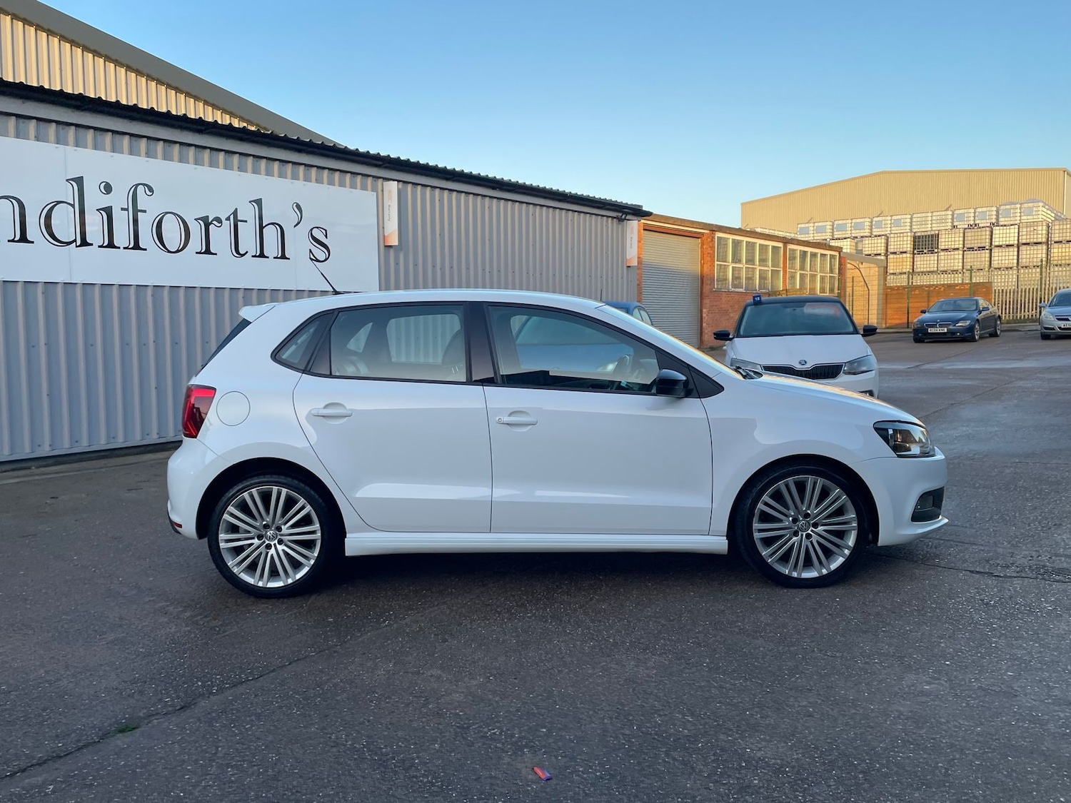 Used Volkswagen Polo 2017 for sale - 76999730: Photo 39
