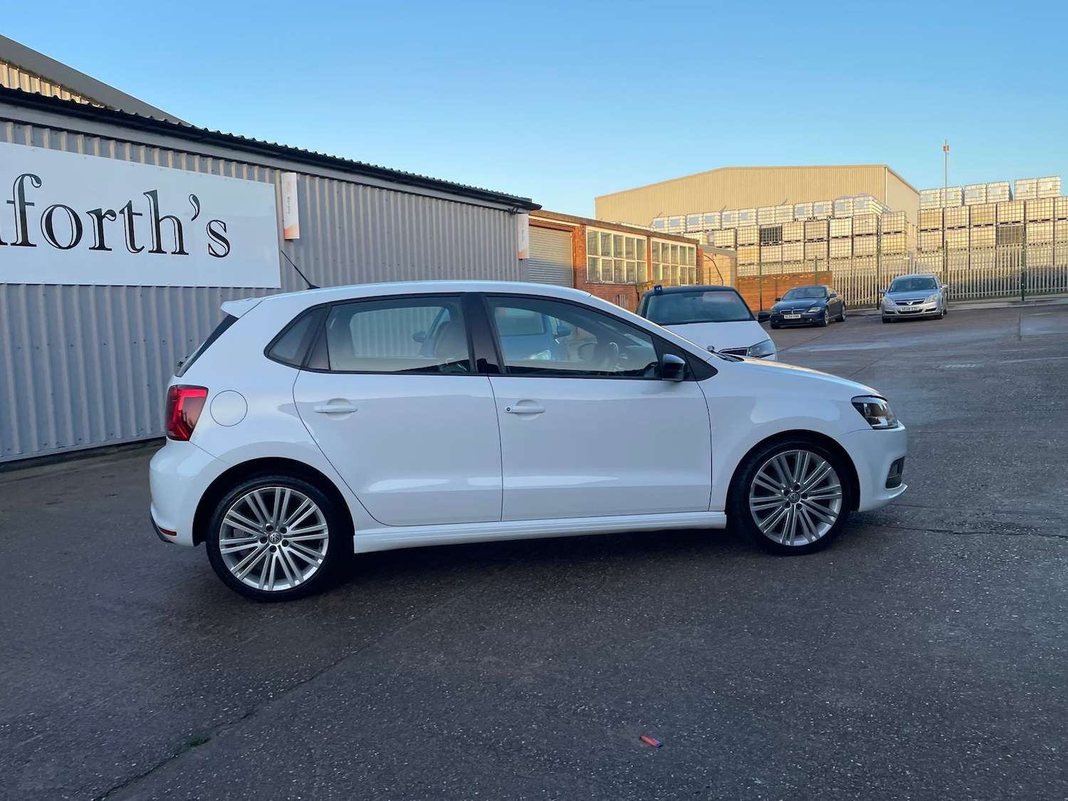 Used Volkswagen Polo 2017 for sale - 76999730: Photo 40