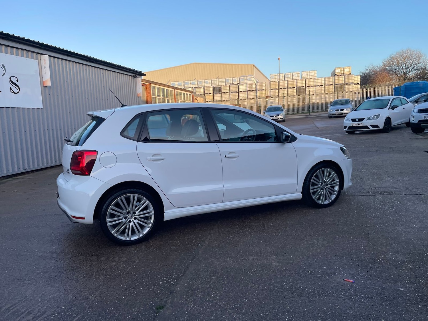 Used Volkswagen Polo 2017 for sale - 76999730: Photo 42