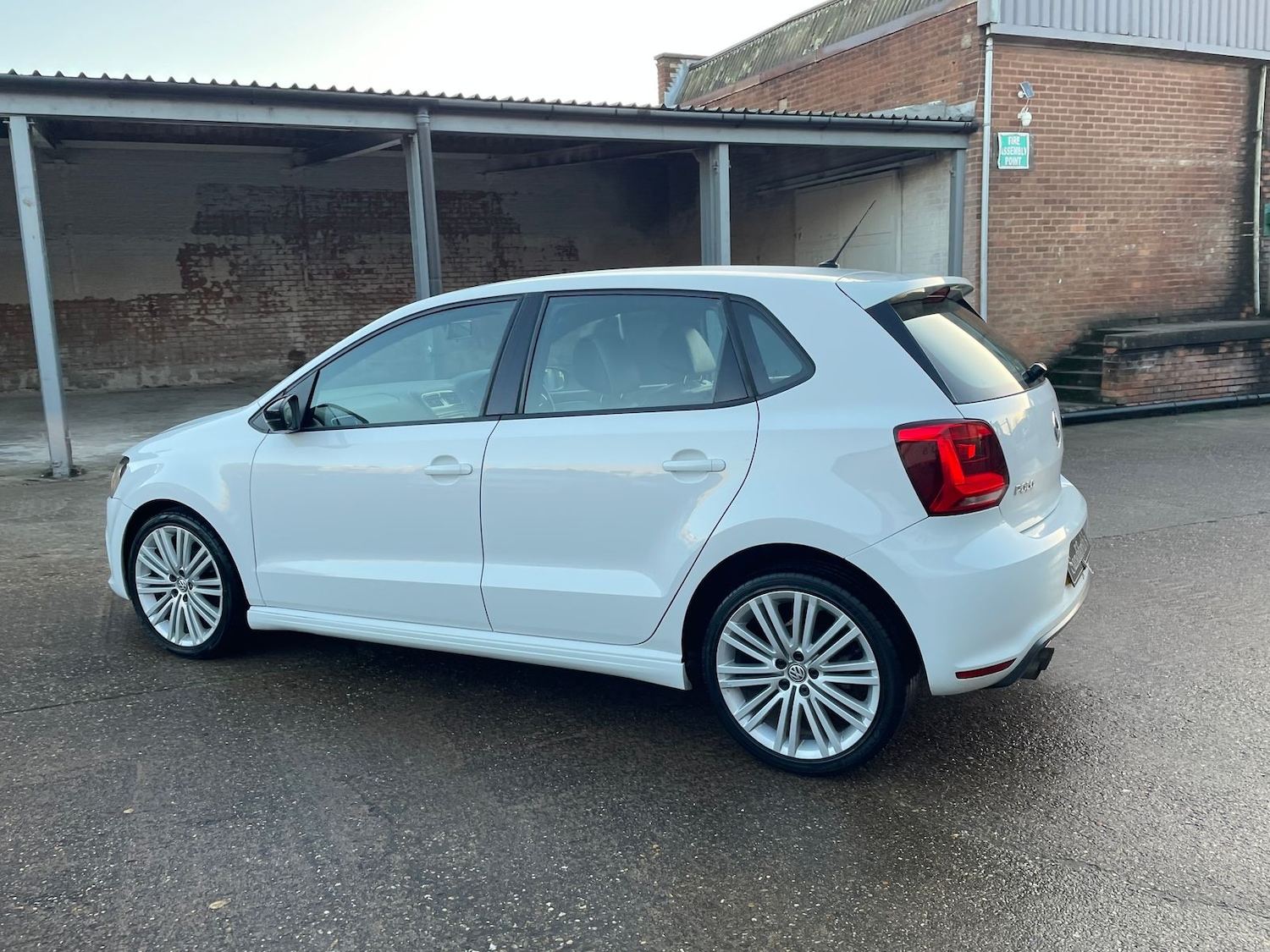Used Volkswagen Polo 2017 for sale - 76999730: Photo 55