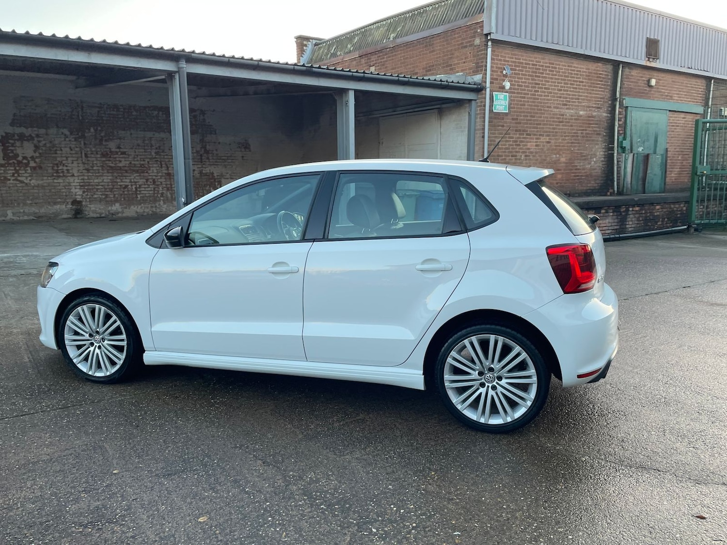 Used Volkswagen Polo 2017 for sale - 76999730: Photo 56