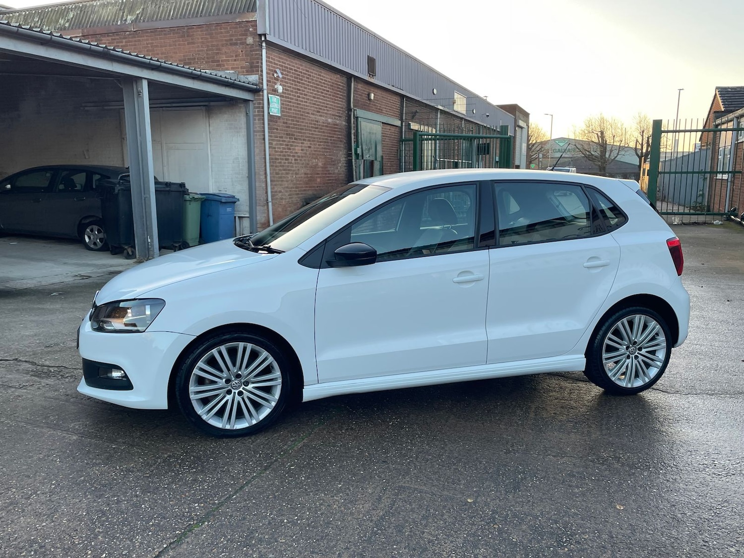 Used Volkswagen Polo 2017 for sale - 76999730: Photo 58