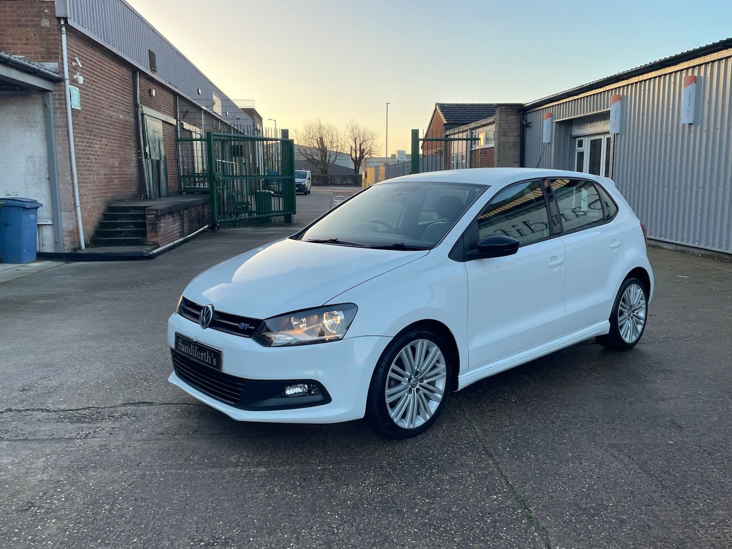 Used Volkswagen Polo 2017 for sale - 76999730: Photo 62
