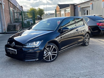 Used Volkswagen Golf 2016 for sale - 76543134: Photo