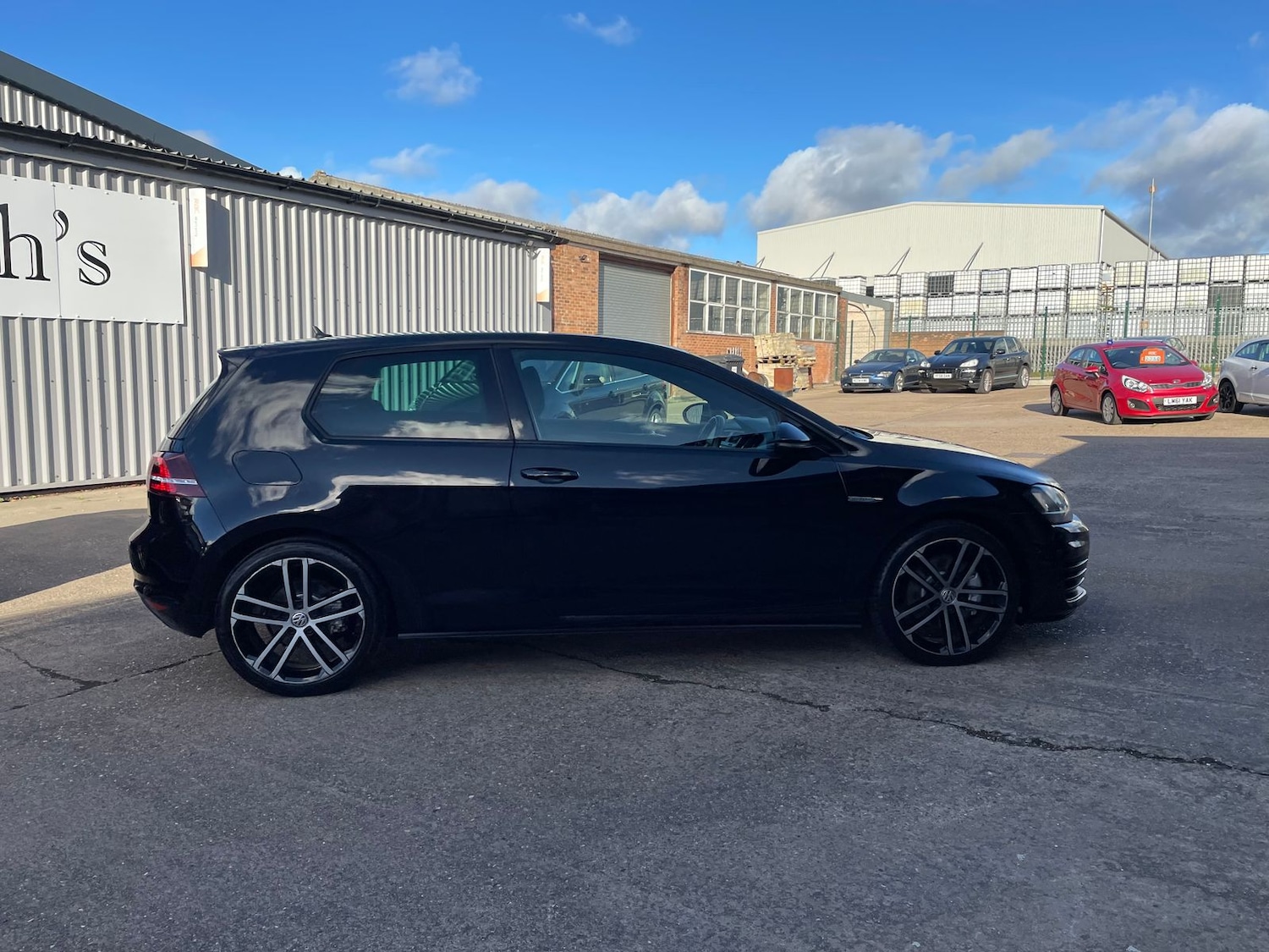 Used Volkswagen Golf 2016 for sale - 76543134: Photo 41