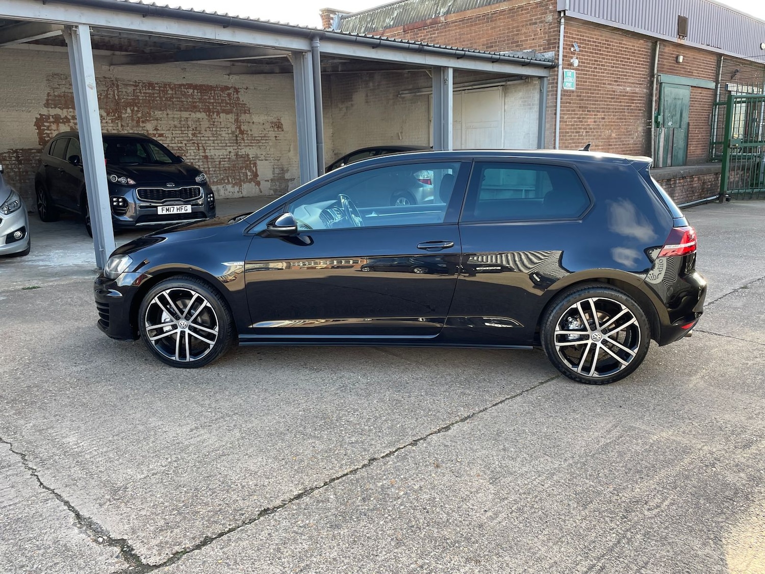 Used Volkswagen Golf 2016 for sale - 76543134: Photo 56