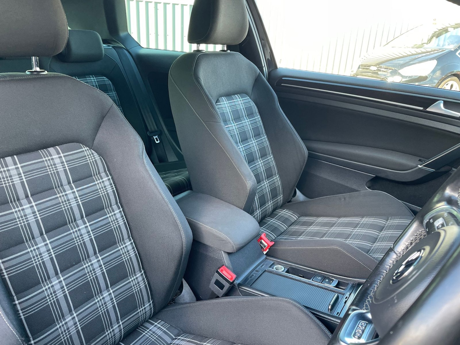 Used Volkswagen Golf 2016 for sale - 76543134: Photo 7