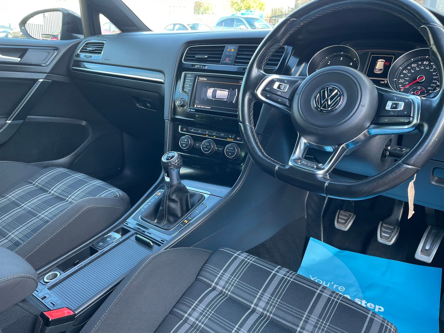 Used Volkswagen Golf 2016 for sale - 76543134: Photo 8