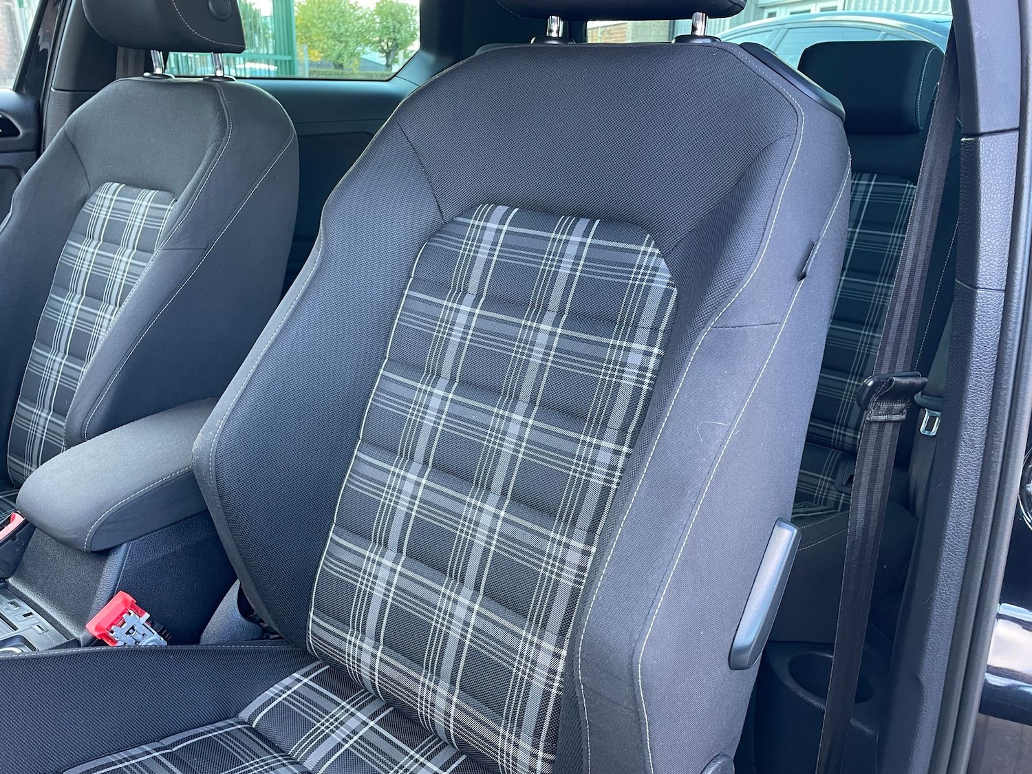 Used Volkswagen Golf 2016 for sale - 76543134: Photo 9