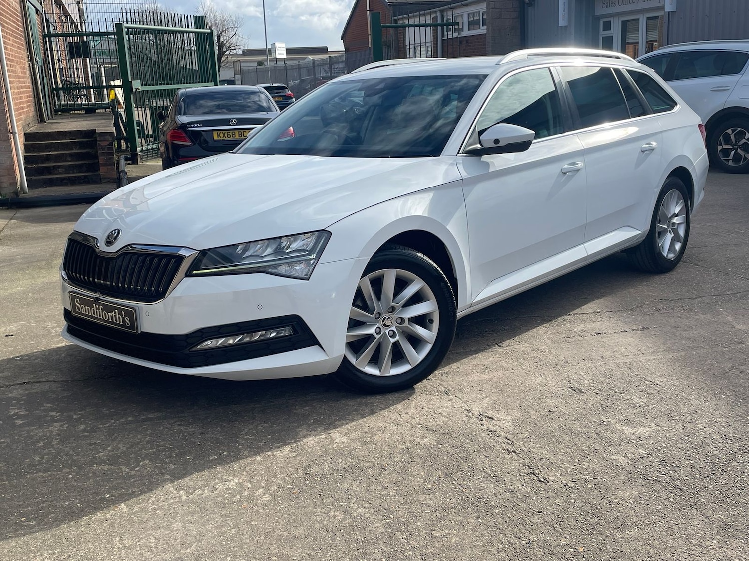 Used Skoda Superb 2022 for sale - 78022657: Photo 3