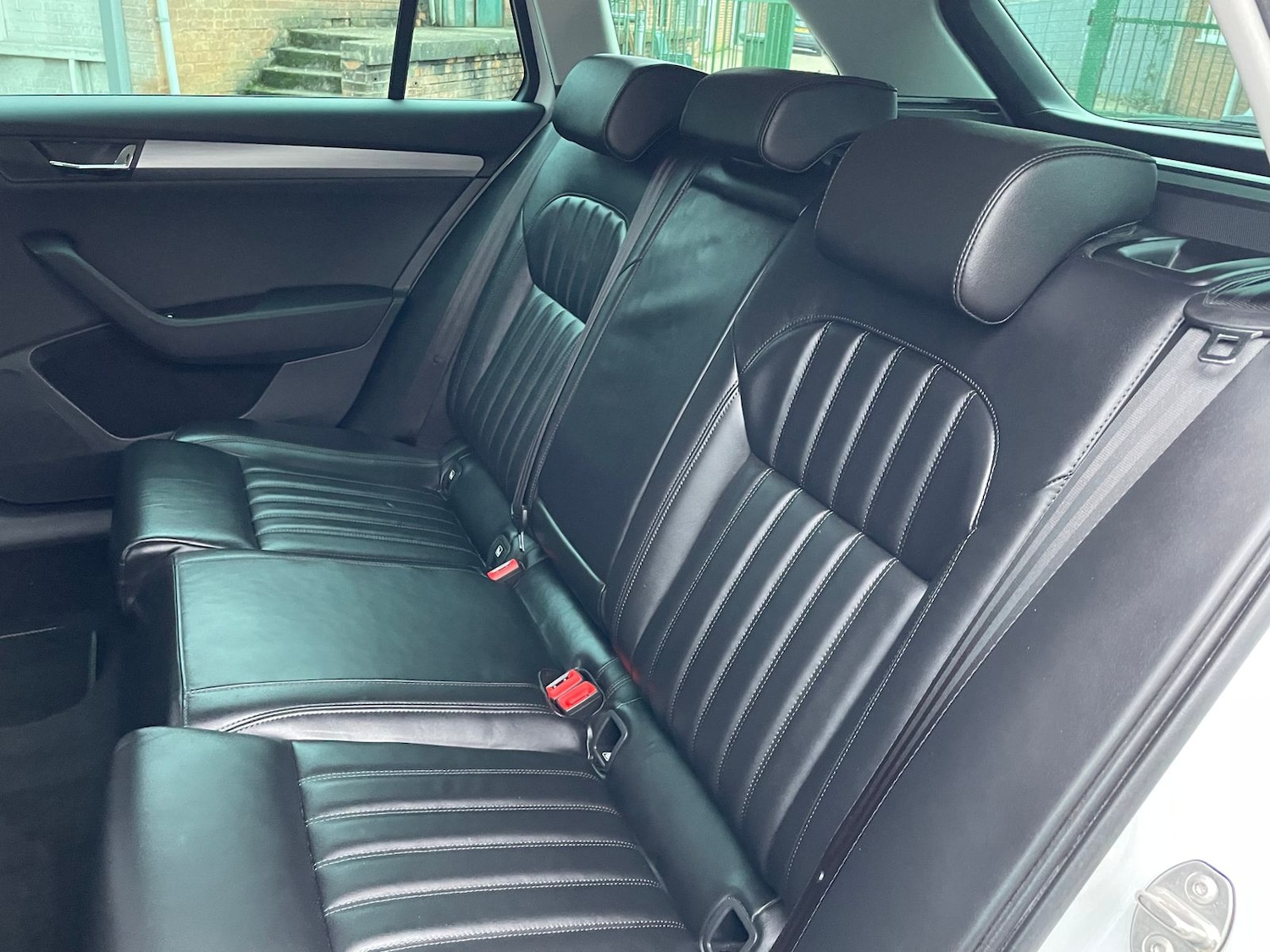 Used Skoda Superb 2017 for sale - 77031646: Photo 10