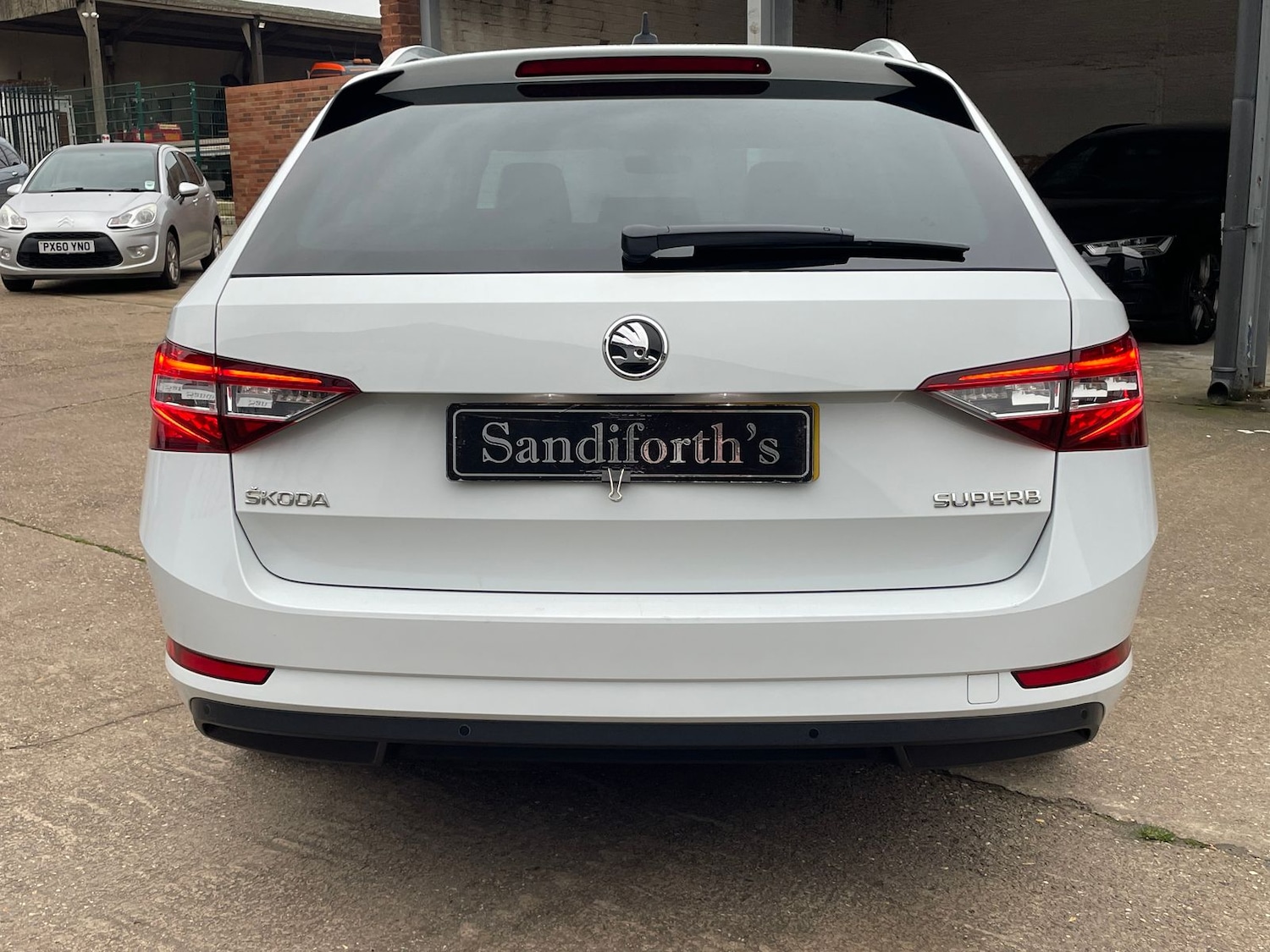 Used Skoda Superb 2017 for sale - 77031646: Photo 27