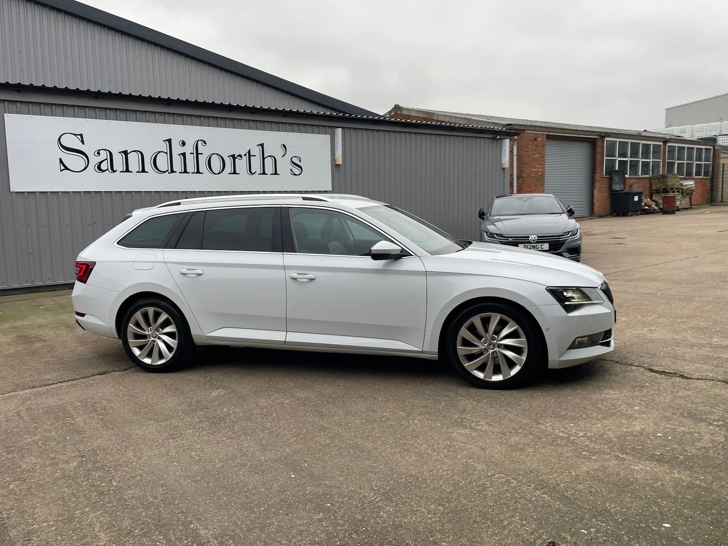 Used Skoda Superb 2017 for sale - 77031646: Photo 43