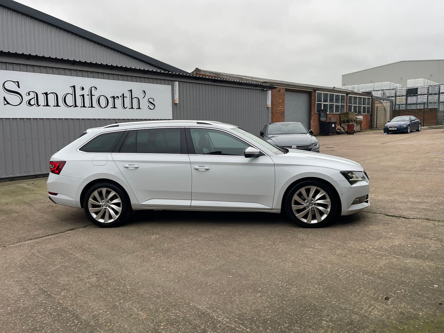 Used Skoda Superb 2017 for sale - 77031646: Photo 44