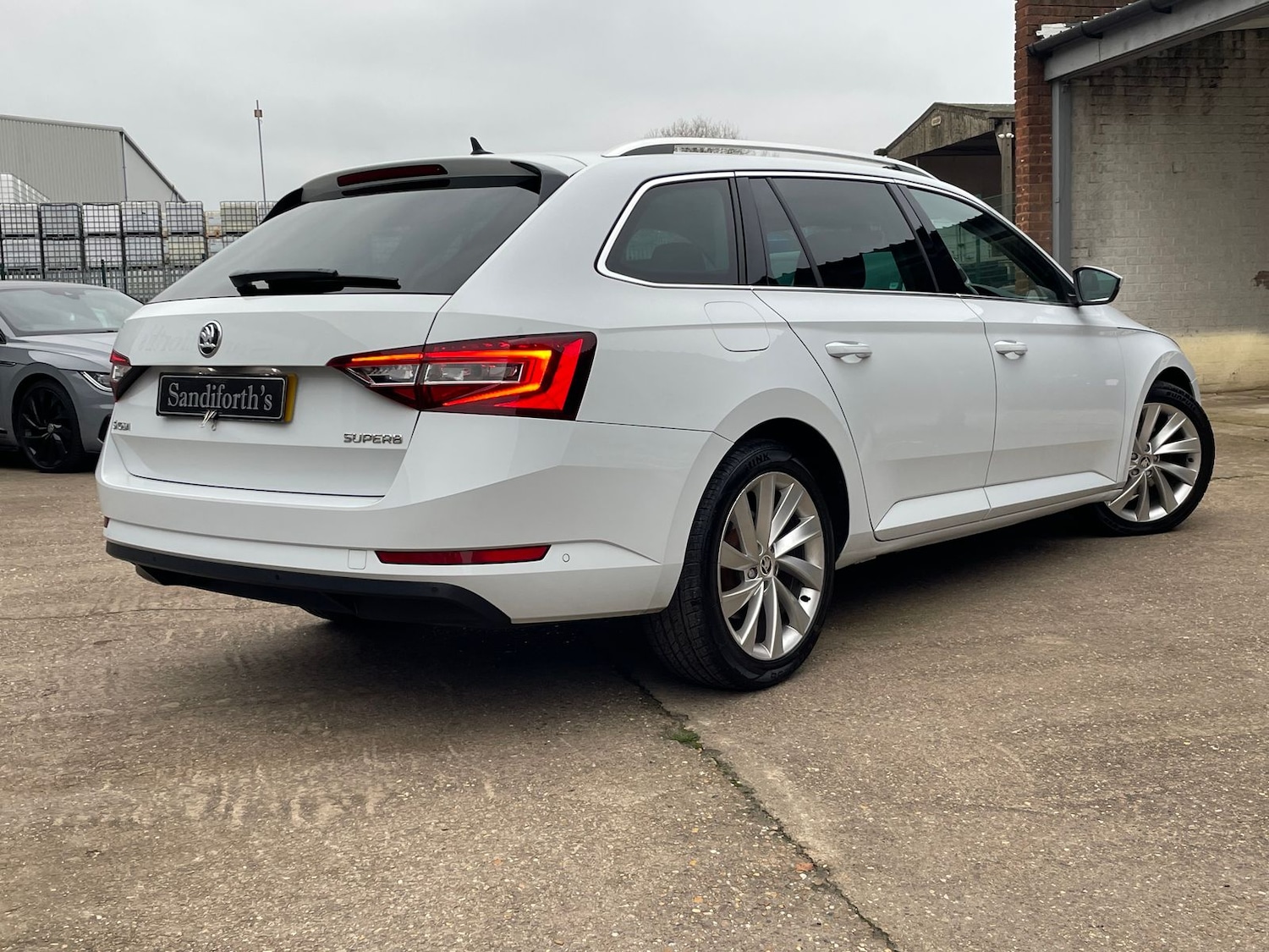 Used Skoda Superb 2017 for sale - 77031646: Photo 5