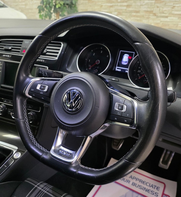 Used Volkswagen Golf 2015 for sale - 76058141: Photo 19