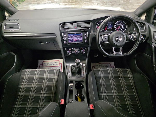 Used Volkswagen Golf 2015 for sale - 76058141: Photo 5