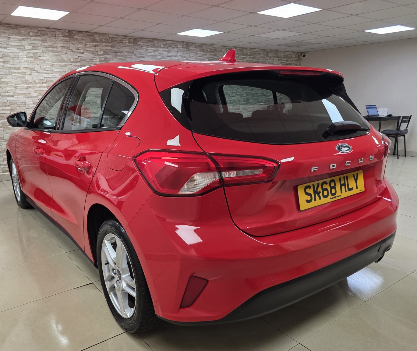 Used Ford Focus 2018 for sale - 76863760: Photo 4