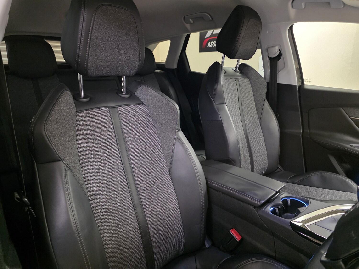 Used Peugeot 3008 2017 for sale - 77189238: Photo 13