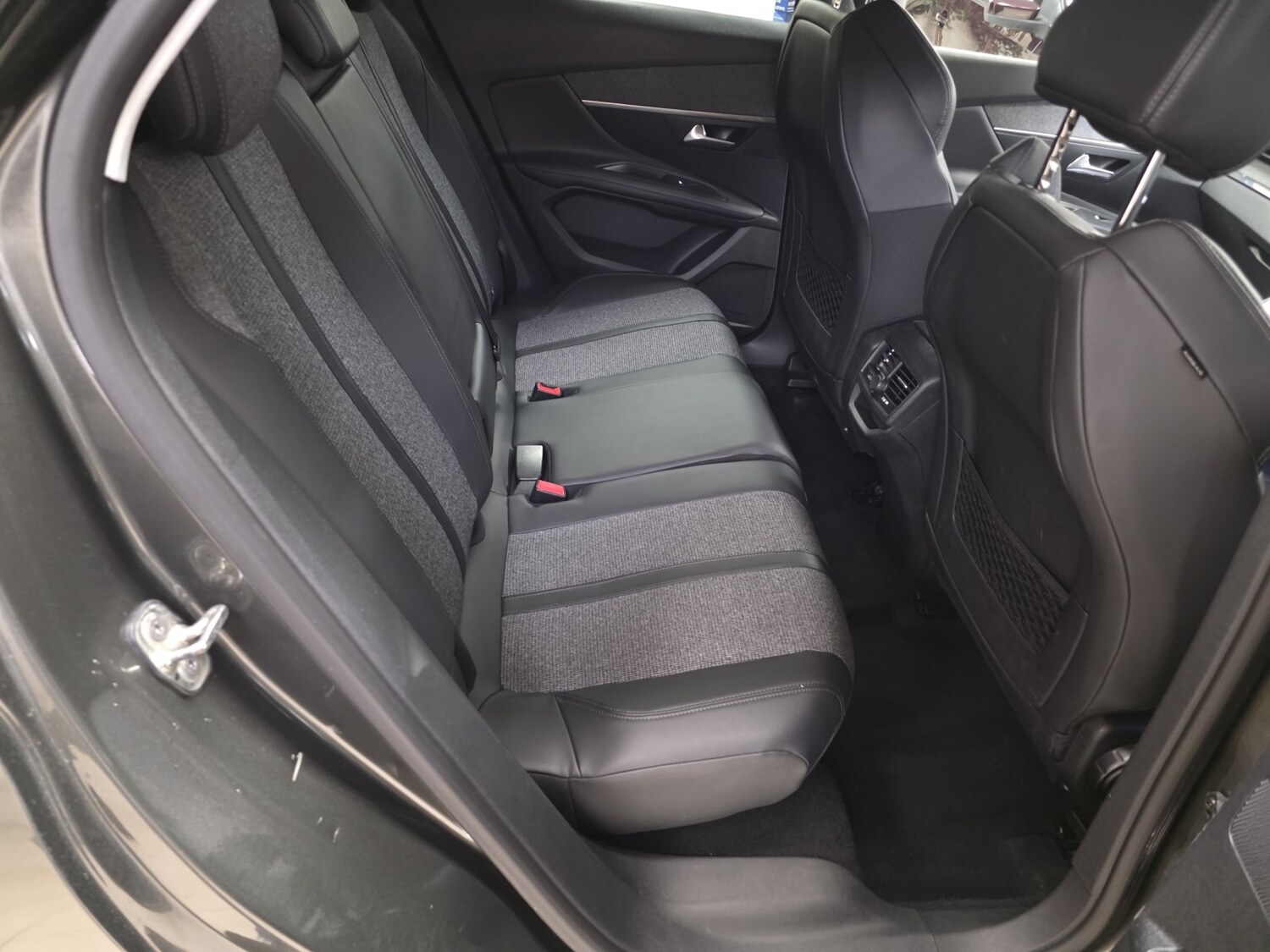 Used Peugeot 3008 2017 for sale - 77189238: Photo 14