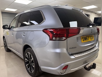 Used Mitsubishi Outlander 2017 for sale - 78882059: Photo