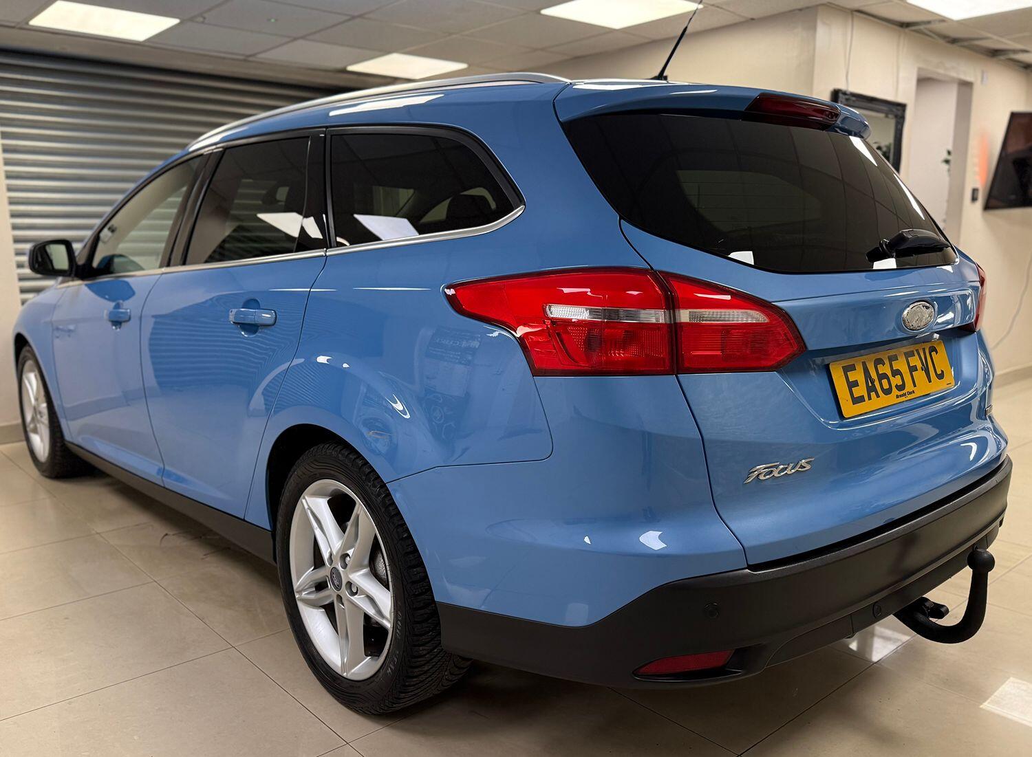 Used Ford Focus 2015 for sale - 76407525: Photo 3