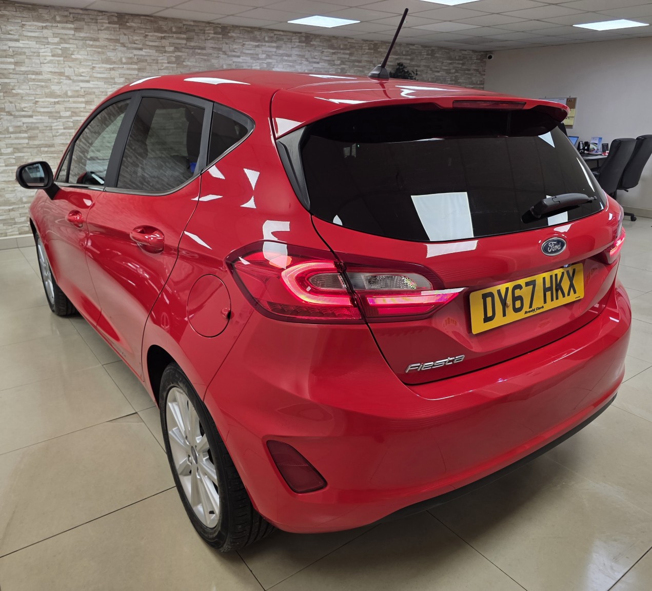 Used Ford Fiesta 2017 for sale - 77303695: Photo 3