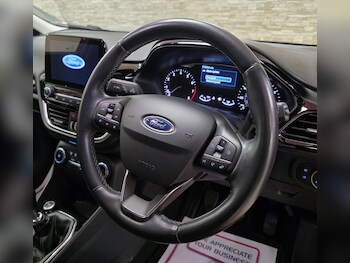 Used Ford Fiesta 2017 for sale - 77303695: Photo