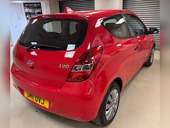 Used Hyundai i20 2011 for sale - 76793063: Photo