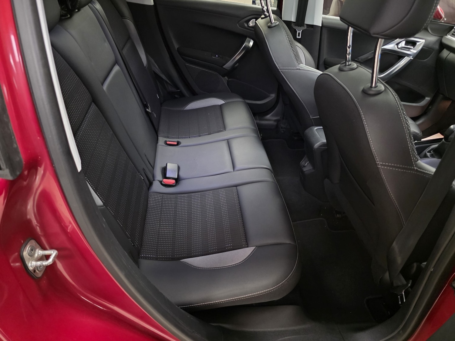 Used Peugeot 2008 2018 for sale - 77154358: Photo 6