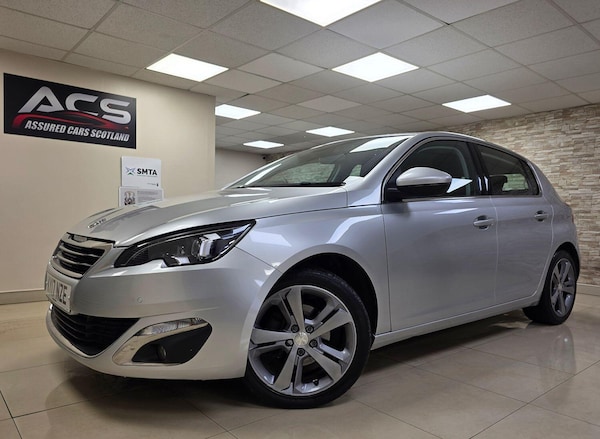 Used Peugeot 308 2017 for sale - 76011395: Photo 2