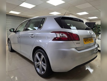 Used Peugeot 308 2017 for sale - 76011395: Photo 3