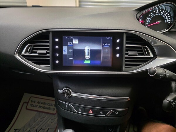 Used Peugeot 308 2017 for sale - 76011395: Photo 8