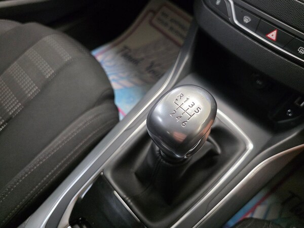 Used Peugeot 308 2017 for sale - 76011395: Photo 9