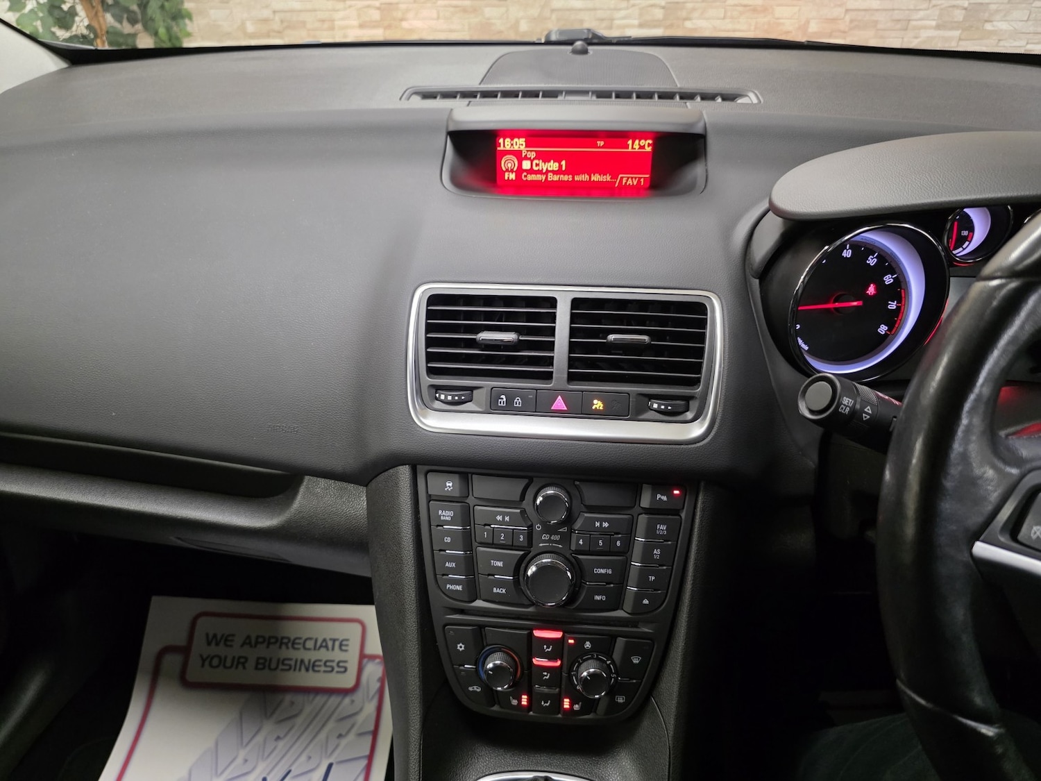 Used Vauxhall Meriva 2015 for sale - 76656020: Photo 8