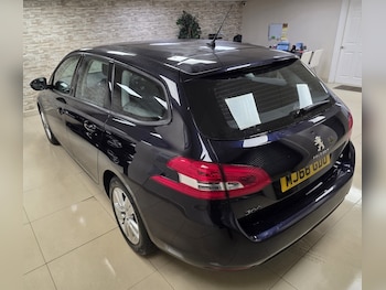 Used Peugeot 308 2018 for sale - 77781592: Photo