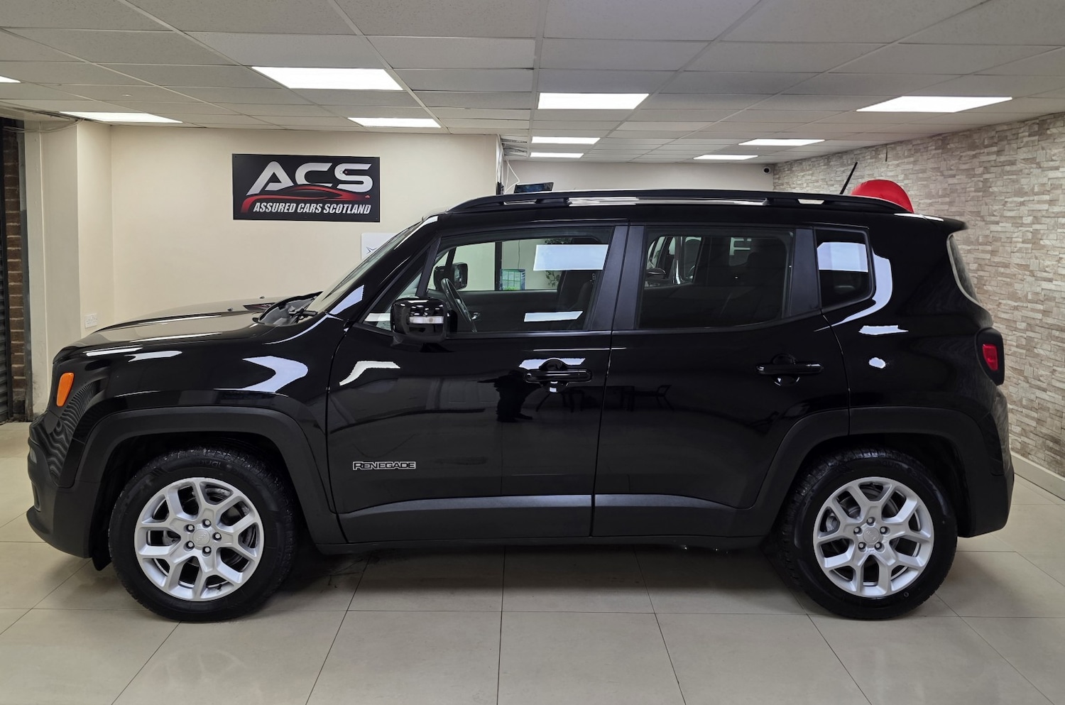Used Jeep Renegade 2017 for sale - 77059793: Photo 10