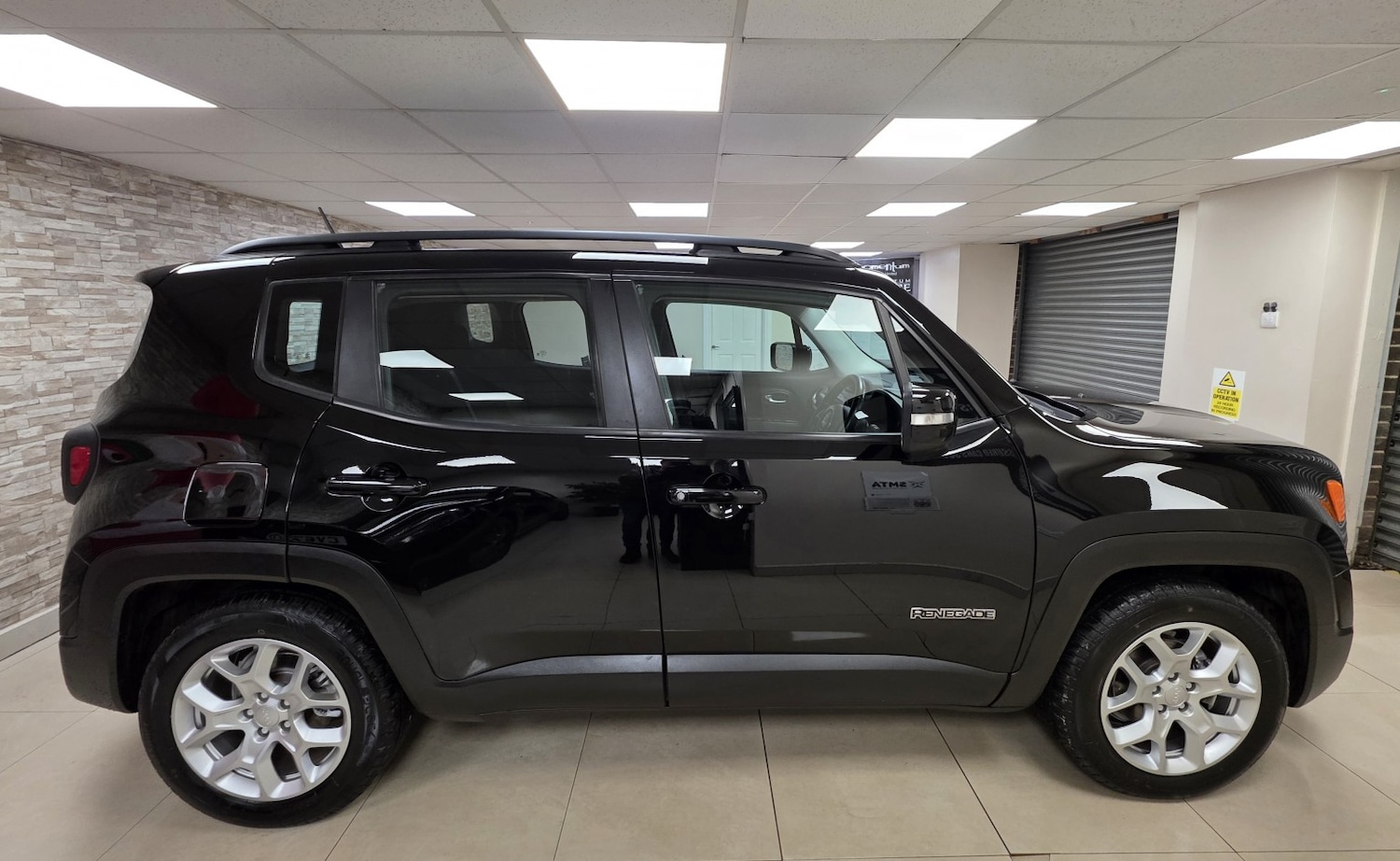 Used Jeep Renegade 2017 for sale - 77059793: Photo 12