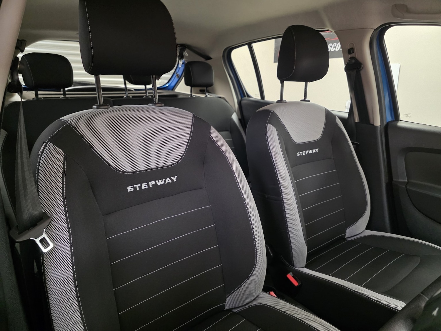 Used Dacia Sandero Stepway 2017 for sale - 77129485: Photo 13